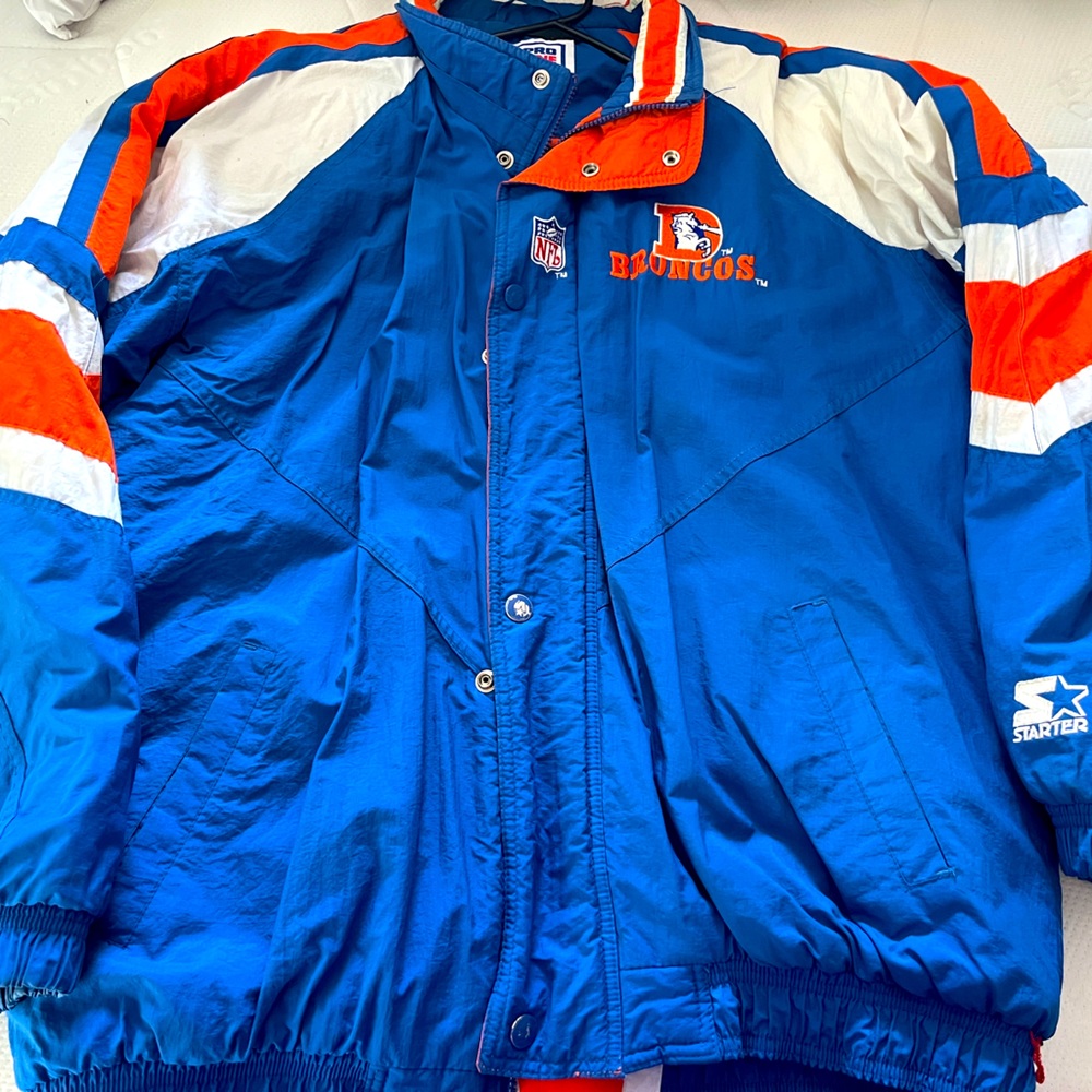 Starter Pro Line Full Zip Puffer Jacket Denver Broncos Size XL Vintage NFL